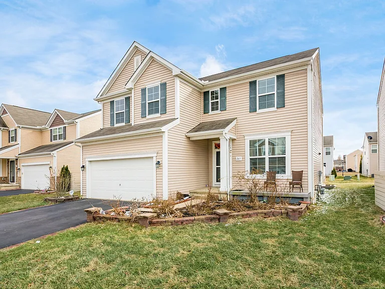 265 Linda Lee Ln — Photo 1