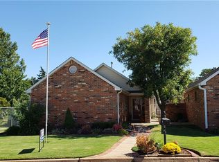 1300 E Timberview Dr, Midwest City, OK 73130