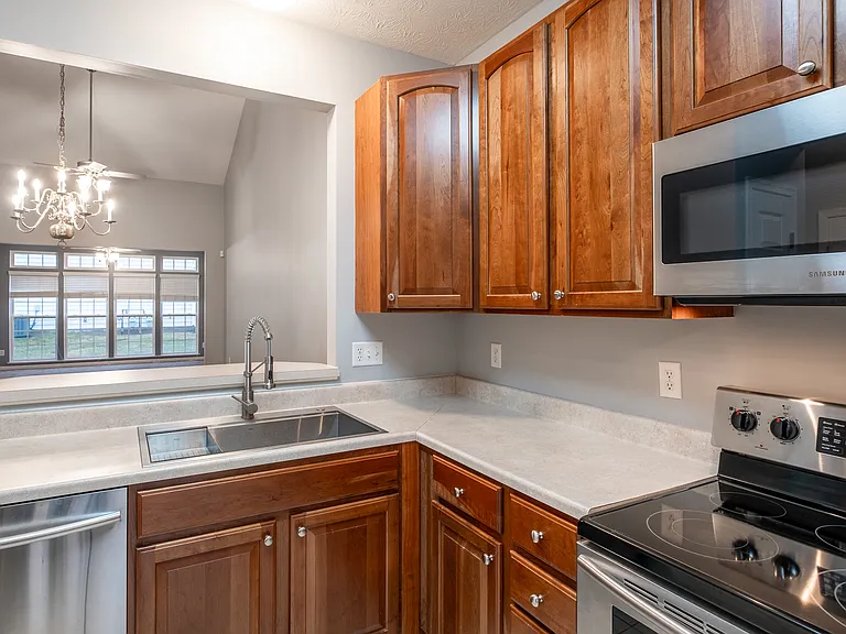 3821 Grant Ave — Photo 4