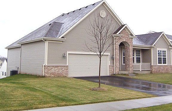 3rd image of 163 Chesterton Dr