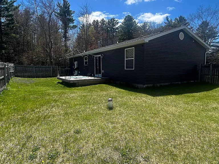 1012 Owosso Dr — Photo 18