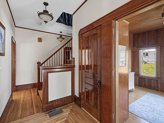 5th image of 16 Hazen Ave