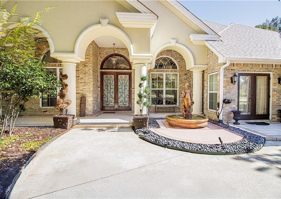 1st image of 39308 Magnolia Trce