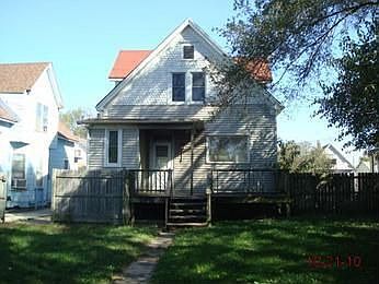 2nd image of 1921 S Stanley St