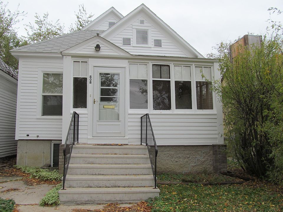 808 2nd Ave South
