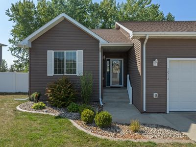 1914 28th St SW, Minot, ND, 58701