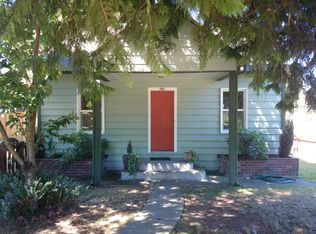 5911 38th Ave SW, Seattle, WA 98126