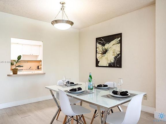 4th image of 19370 Collins Ave APT 208