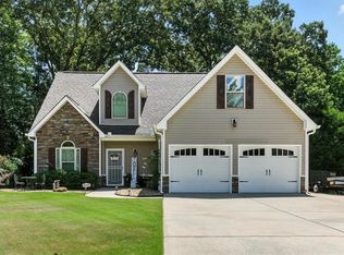 17 Saddle Wood Dr, Dallas, GA 30157