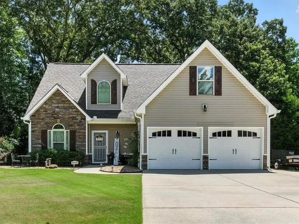 17 Saddle Wood Dr, Dallas, GA 30157