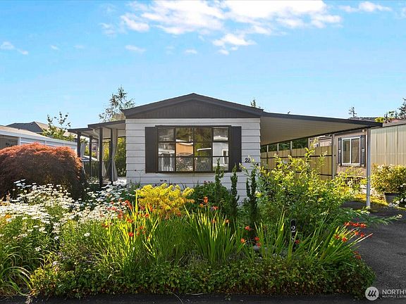 3rd image of 3832 164th Street SW #28