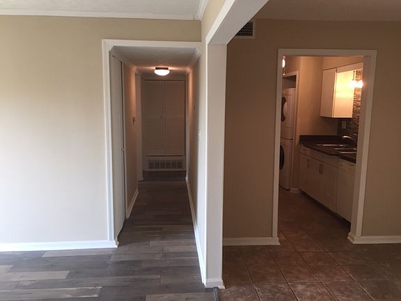 4th image of 3509 Lodge Ln APT 317