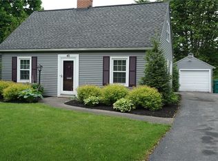 40 Village Ln, Rochester, NY 14610