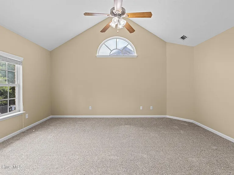 7598 Pleasantville Way — Photo 36