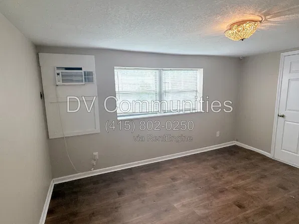 2135 8th Ave N #2, Saint Petersburg, FL 33713