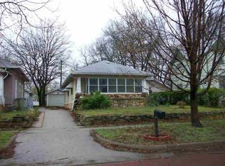 707 S D St, Arkansas City, KS 67005