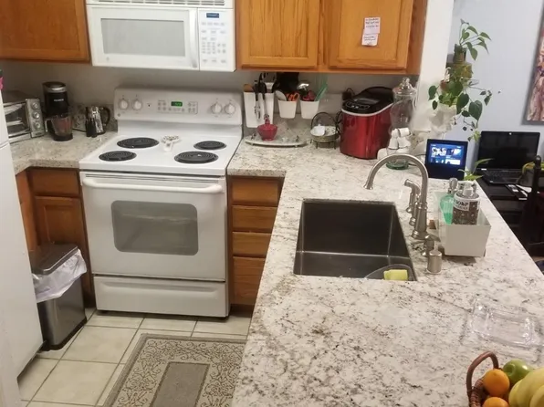 2881 E Huntington Blvd #139, Fresno, CA 93721