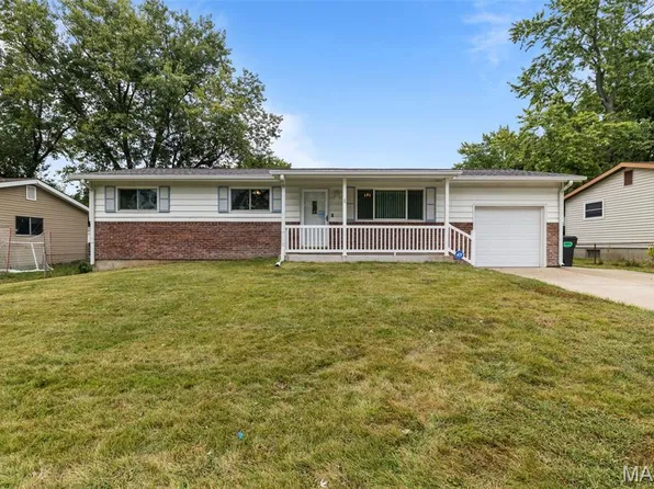 5 Saint Catherine Dr, Saint Peters, MO 63376