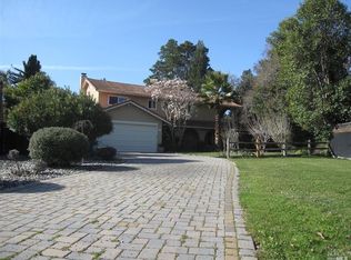 71 Vivian Ct, Novato, CA 94947