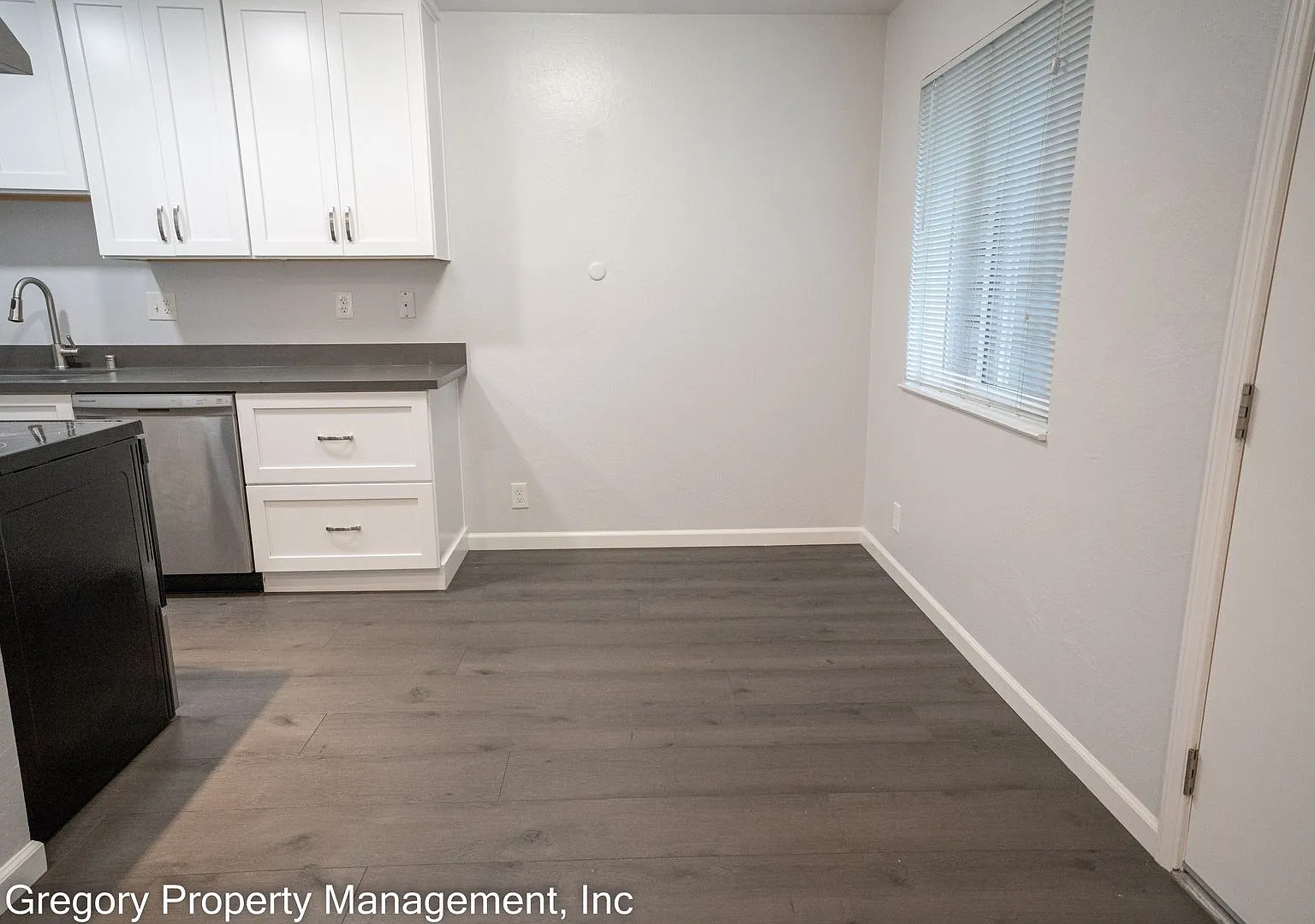 1817 Central Ave — Photo 4