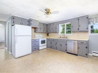 31 South Rd, Ellington, CT 06029