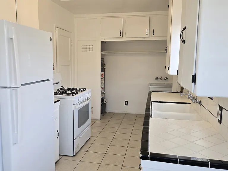 3552 Locke Ave — Photo 12