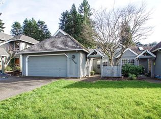 7700 SW Afton Ln, Portland, OR 97224