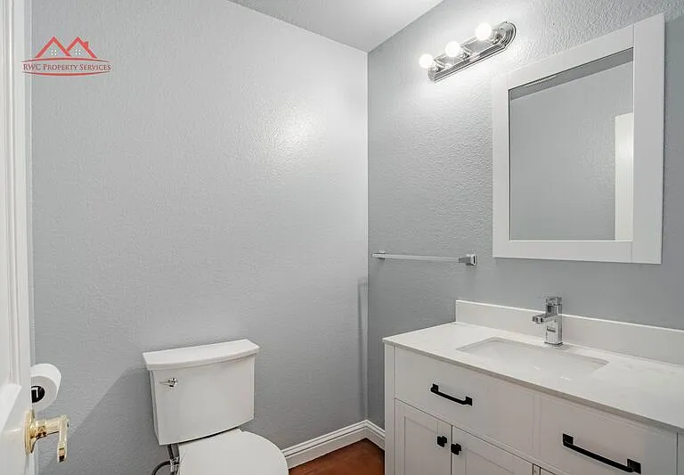 6497 Hirabayashi Dr — Photo 31