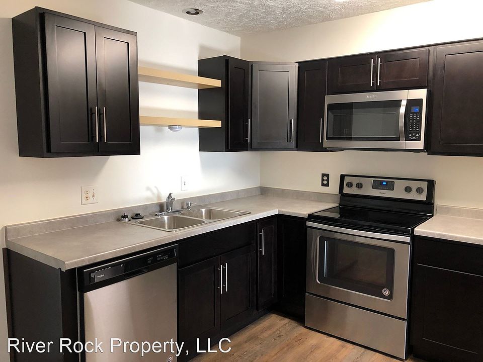1st image of 804 24th Ave S #7763385