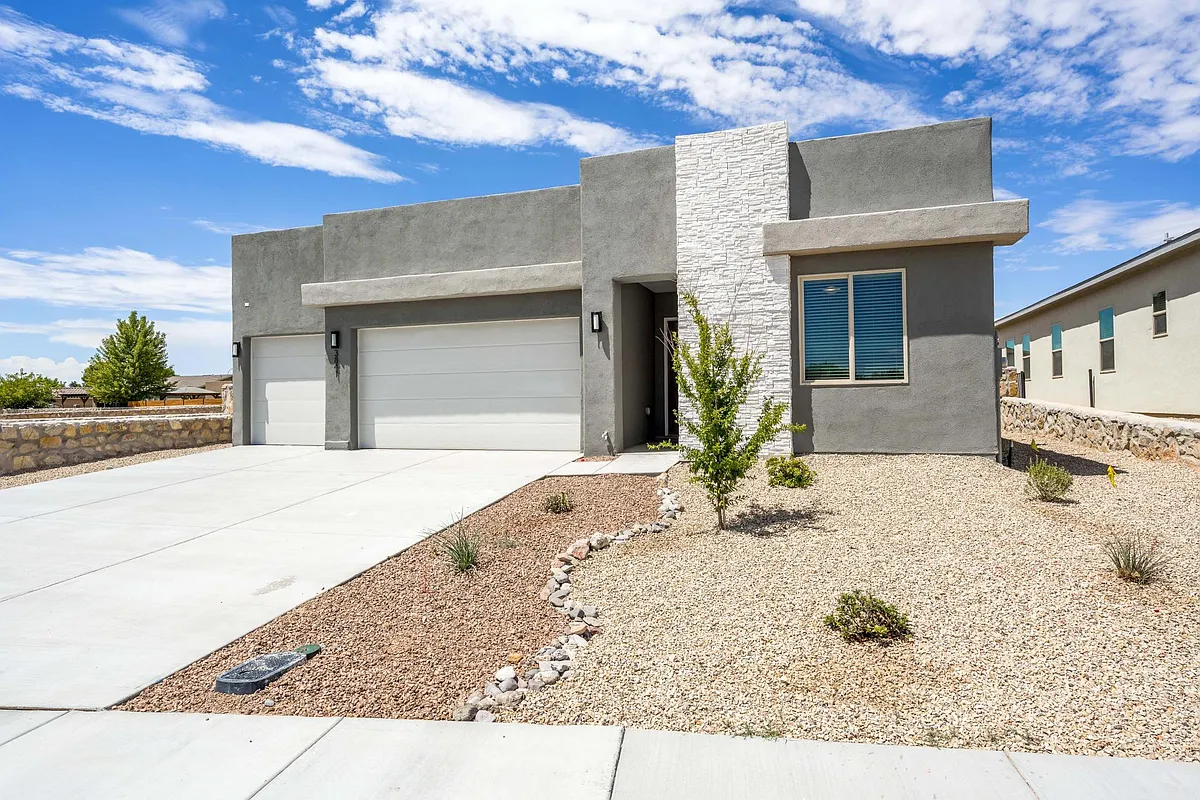 Building Photo - 3841 Silverado Loop