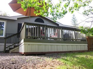 17270 Antioch Rd, White City, OR 97503