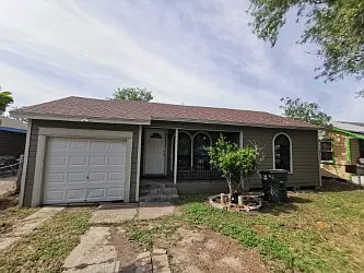 1014 W Buchanan St — Photo 2