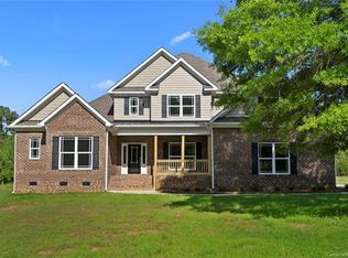 366 Kingsburry Rd, Clover, SC 29710