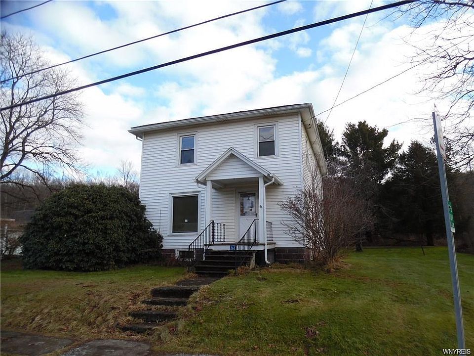 1st image of 260 Main St