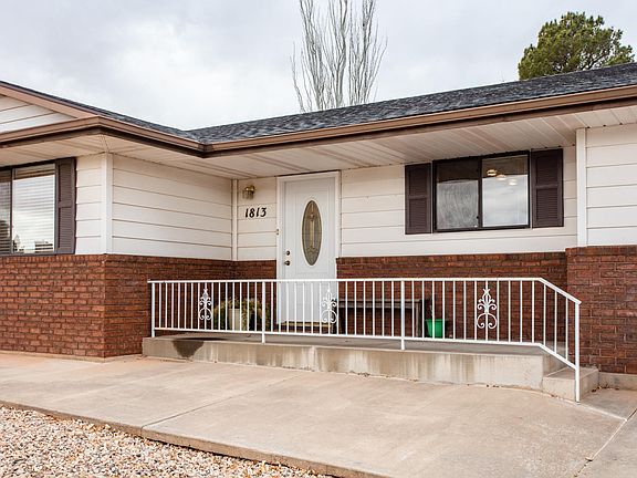 2nd image of 1813 Sagebrush Dr