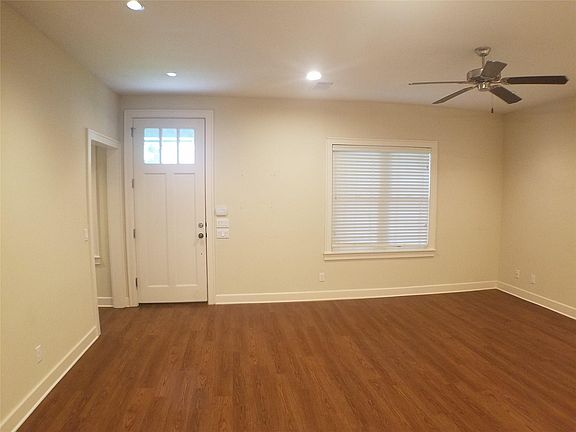 4th image of 5408 Evans Ave #A