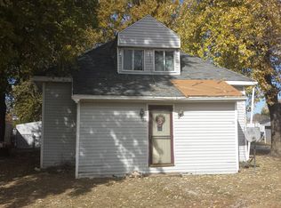 1021 W Coal St, Taylorville, IL 62568