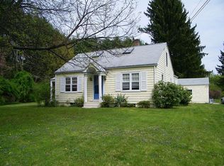 26 Meadowbrook Rd, East Longmeadow, MA 01028