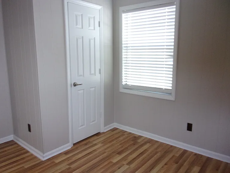 1823 India Hook Rd — Photo 9