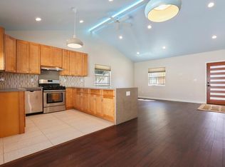 7645 Hinds Ave, North Hollywood, CA 91605