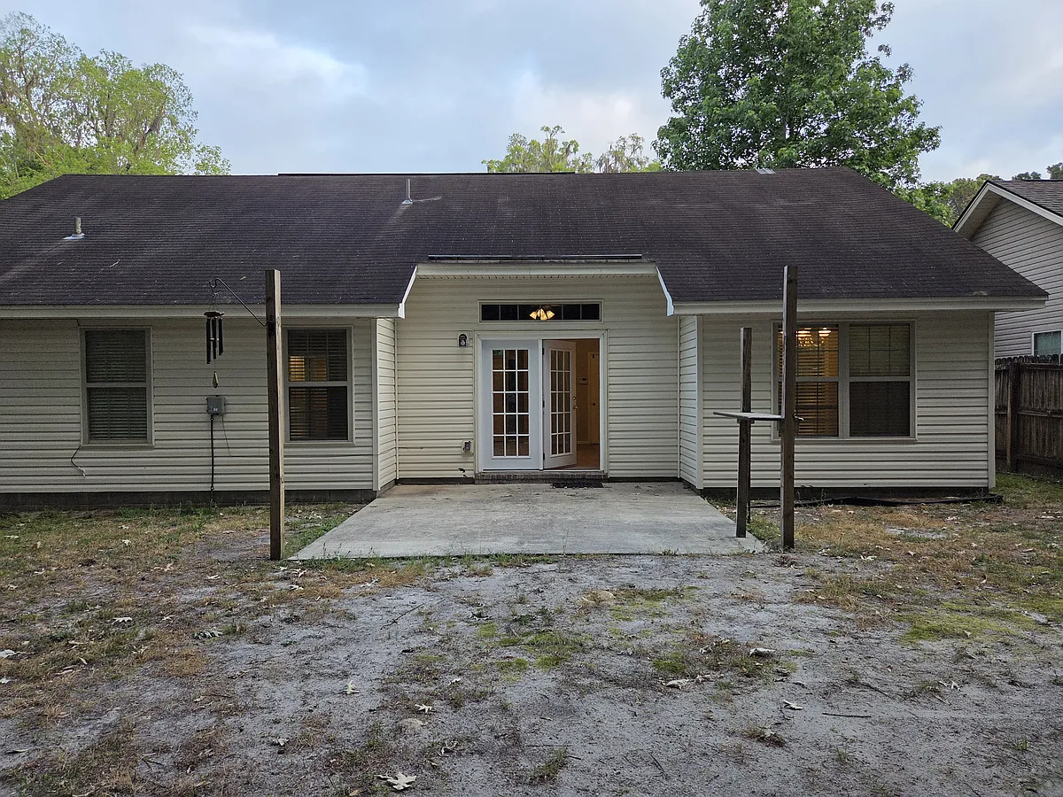 Building Photo - 166 Parkview Rd