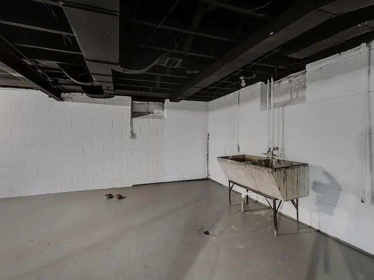 4105 Grayton St — Photo 26