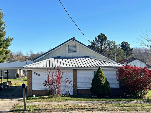 207 S Oak St, Loogootee, IN 47553