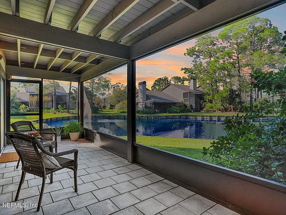 3rd image of 142 CRANES LAKE Drive
