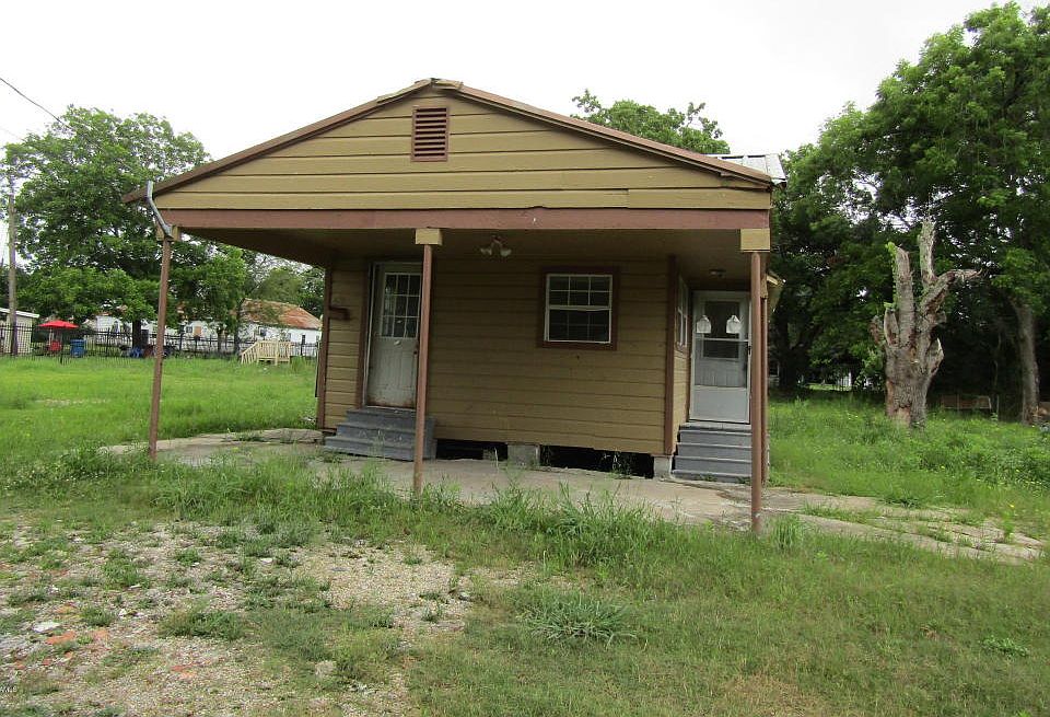 1st image of 420 N Vivier St