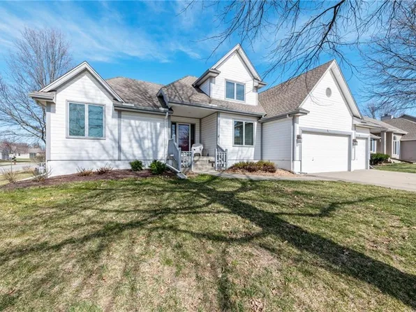 910 Sweet Cherry Pl, Belton, MO 64012