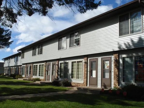 934 12th Ave S, Onalaska, WI 54650