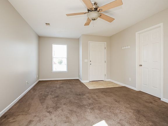 3rd image of 2538 Sonar St