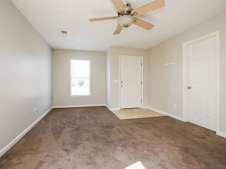 2538 Sonar St — Photo 5