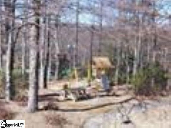 4th image of 319 Cliff Ridge Dr